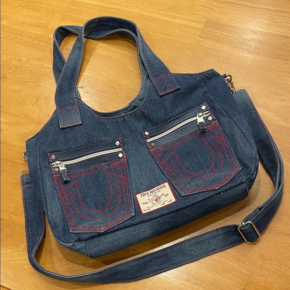 True Religion Blue Denim Bag Red Horseshoe Pocket Stitching Handle Crossbody